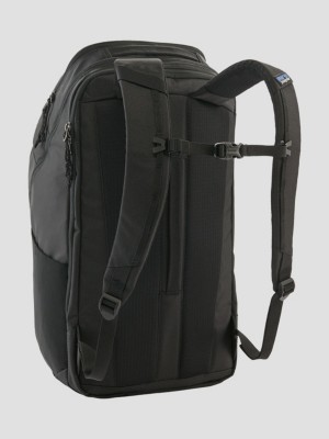 Patagonia black deals hole 32l